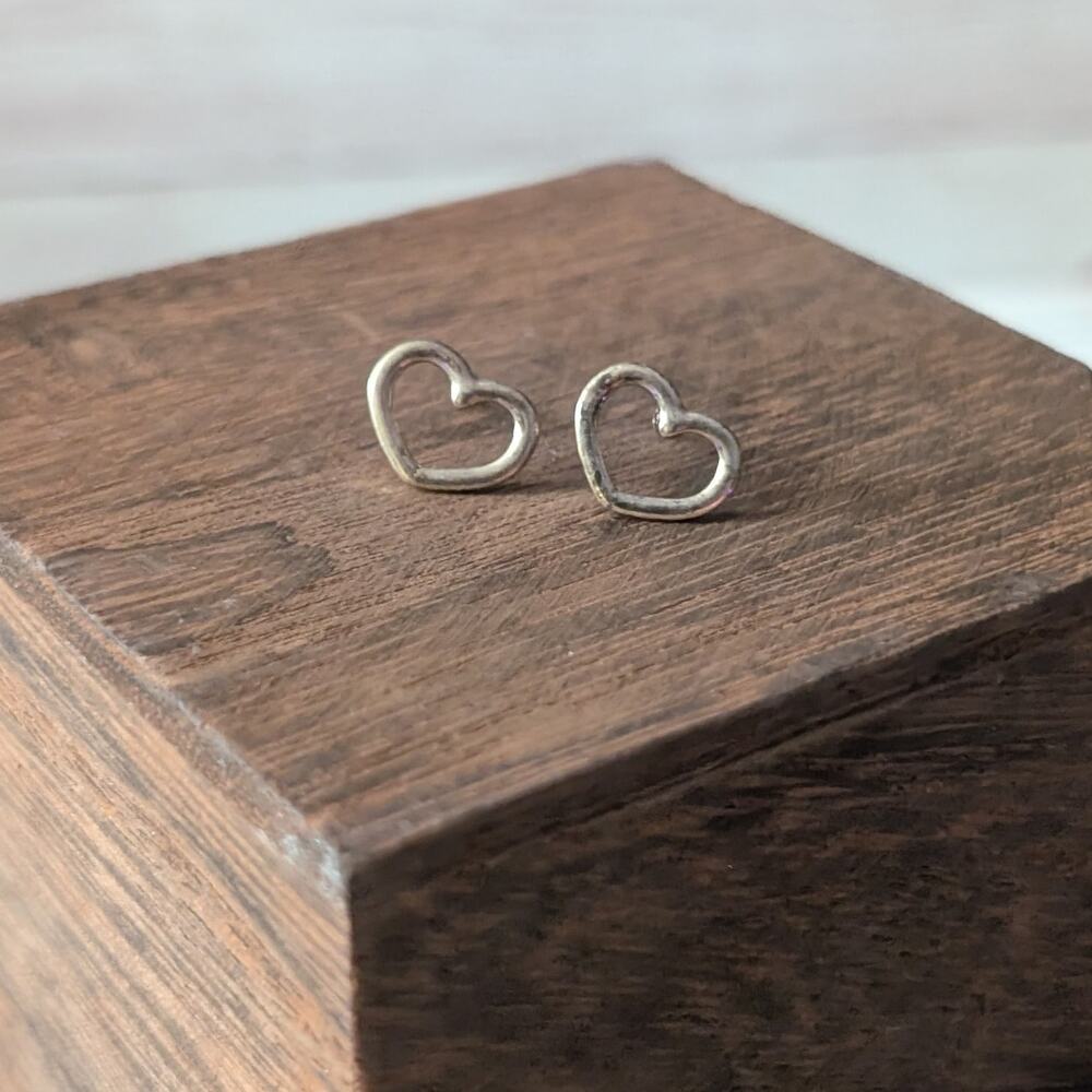 Vintage Stud Earrings Chunky Heart Shape - Fair Condition